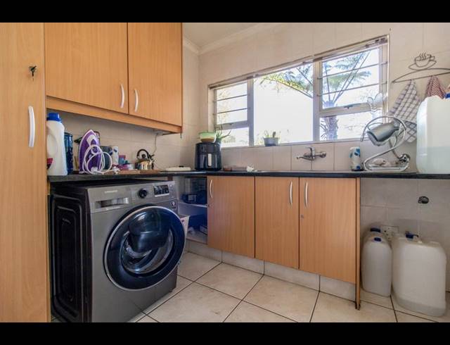 4 BEDROOM HOUSE FOR SALE IN GLENVISTA